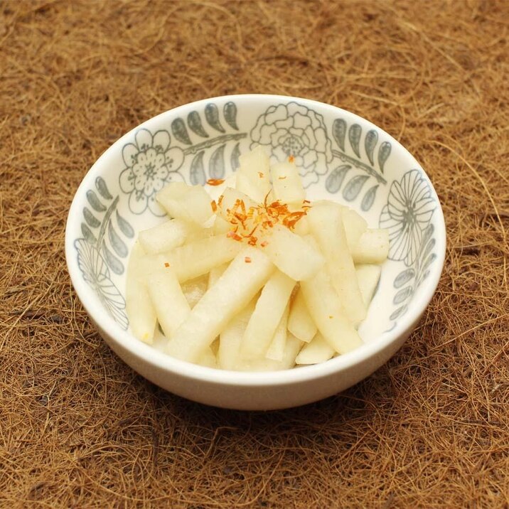 独特の風味で癖になる「大根のエスニックピクルス」